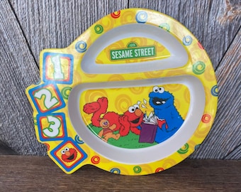 Vintage Sesame Street Plate Big Bird Melmac Dinnerware Muppets Vintage Puppet Cartoon Kid Dishes Play Set Cookie Monster Big Bird Elmo