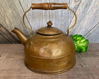 Vintage Copper Kettle Tea Pot Tea Kettle Vintage Farmhouse Decor color Kitchen Decor Rustic Wedding Gift for Friend Housewarming