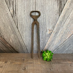 Vintage Iron Farrier Tools, Horse Hoof Nippers, End Nippers, Iron Tool Display, 14 Inch Nippers, Blacksmith Tools Horse Shoe Hoof