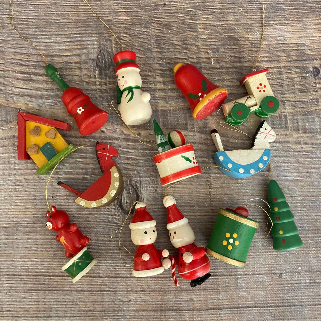 Vintage Wood Christmas Ornamentsnull