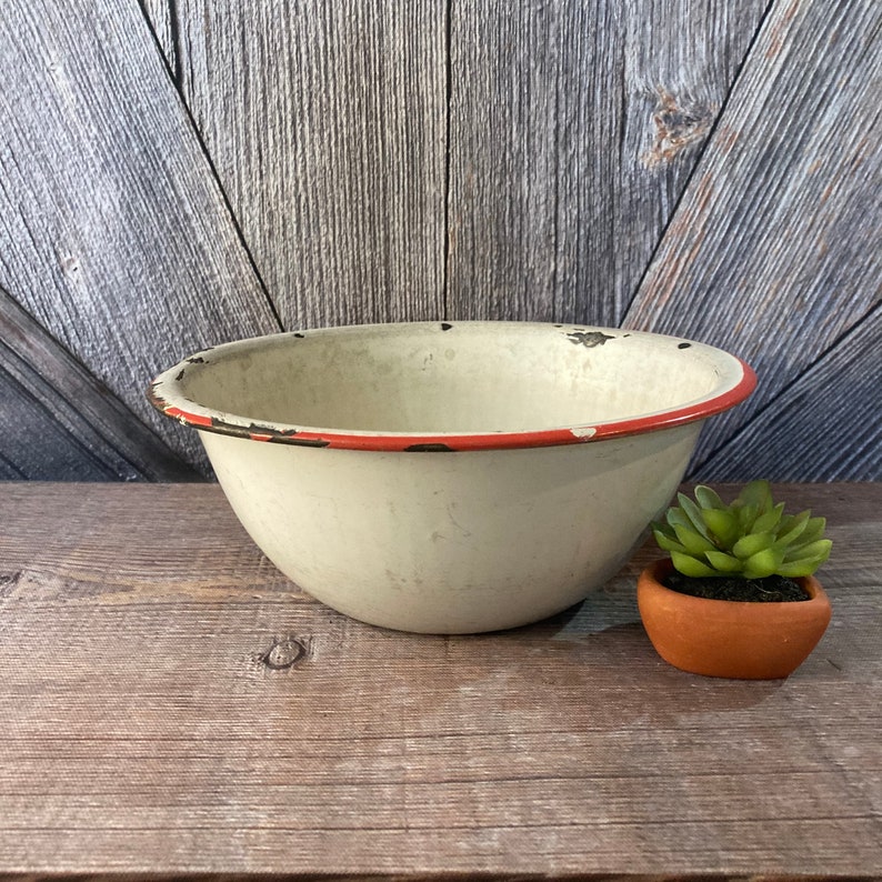 Vintage Enamel Bowl Large 9.5 Inch Bowl Enamelware Basin Etsy