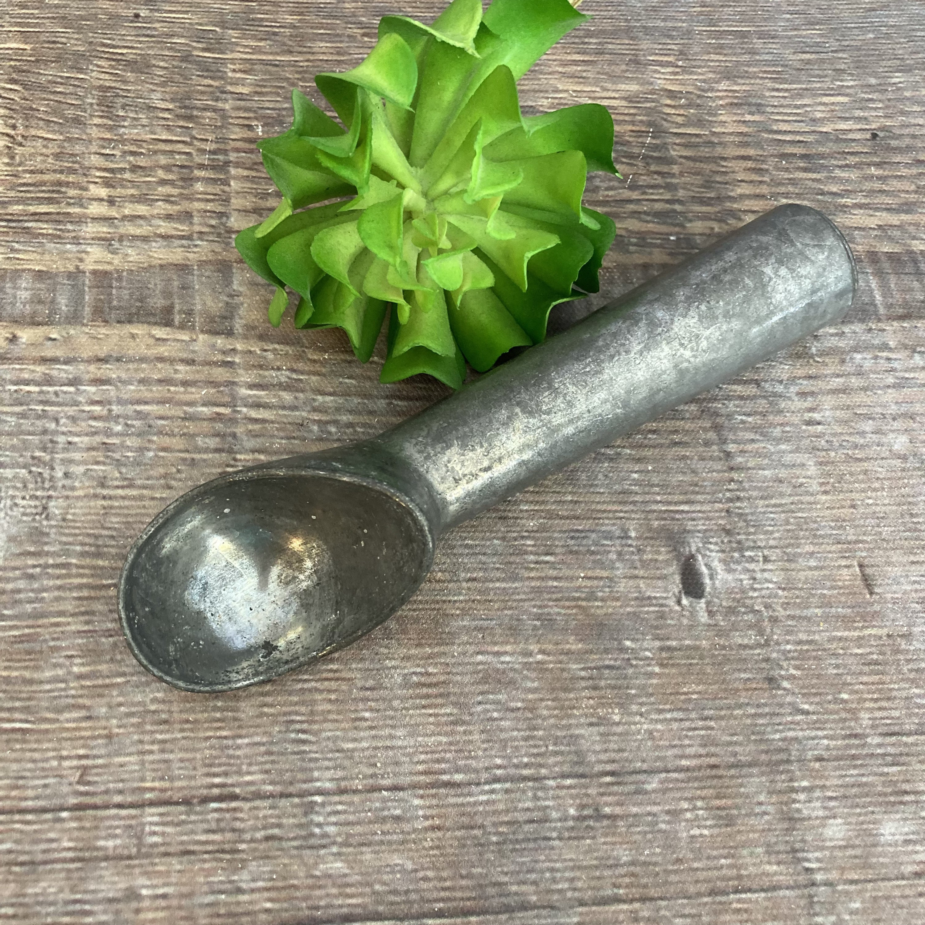 Vintage Ice Cream Scoop Metal Ice Cream Spoon Scooper Dipper Farmhouse  Kitchen Wedding Gift Kitchen Gadget Aluminum Ice Cream Scoop Pick 1 