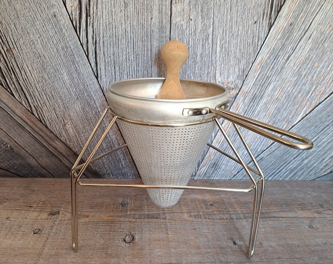 Vintage Strainer Sieve With Pestle Can Canning Applesauce Tripod Stand Wood Pestle Cone Sieve