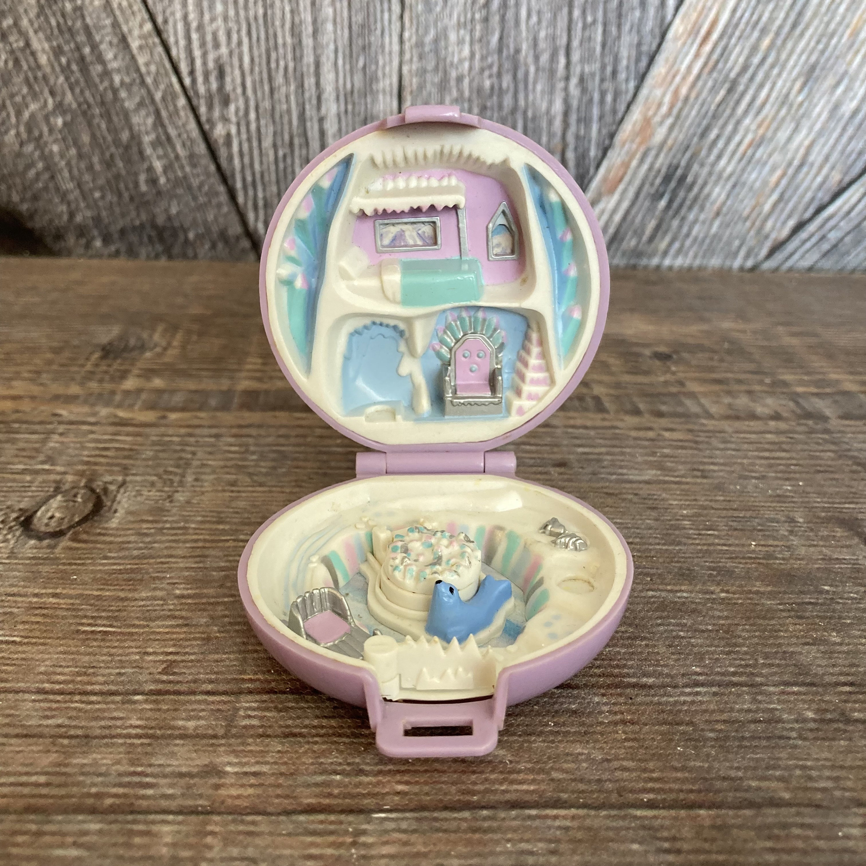 Vintage Polly Pocket Set {princess Polly's Ice Kingdom Pollys
