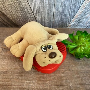 Vintage Pound Puppy Radio Tonka Brown Dog Plush Pound Puppy AM Radio Working Talk Radio 80&#39;s Toy Ellathesella
