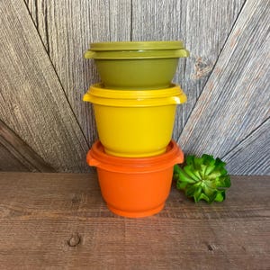 3 Vintage Tupperware Servalier Bowl Set Plastic Round Fall 70s Burnt Orange Yellow Nesting Vintage Kitchen Storage Canisters 866 1323