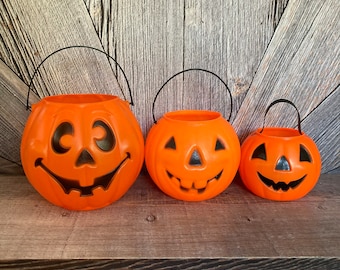 Vintage Pumpkin Halloween Bucket {Blow Mold Pumpkin Trick or Treat Basket} Plastic Jack-O-Lantern Pail Blowmold Vintage Halloween Decoration