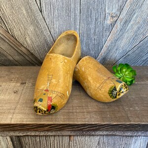 Vintage Wooden Shoes {Dutch Wooden Clogs Painted Wood} Tulip Time Holland Souvenir Size 6.5 Womens, Home Decor, Pair of Shoes, Dutch