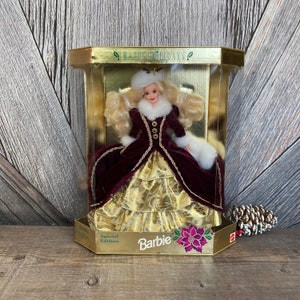 Vintage 1996 Happy Holidays Barbie {Blonde hair Mattel 15646 Special Edition Christmas} Collectible Mattel Barbie in Original Box Complete