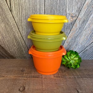 3 Vintage Tupperware Servalier Bowl Set Plastic Round Fall 70s Burnt Orange Yellow Nesting Vintage Kitchen Storage Canisters 866 1323