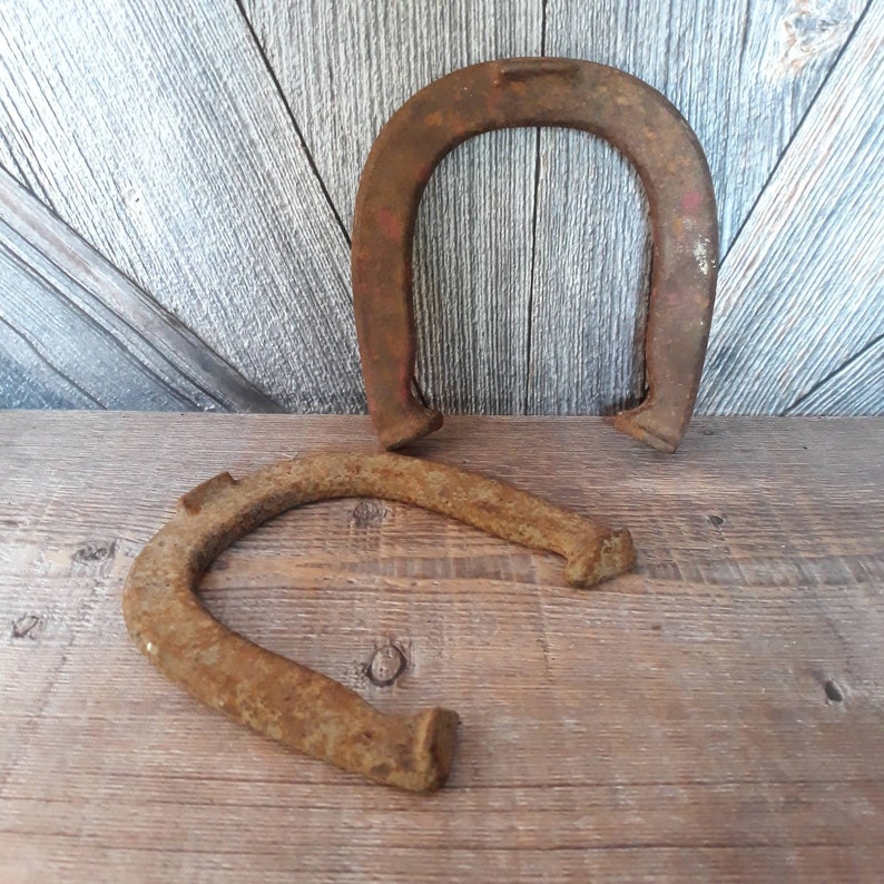 Vintage Horseshoe Pitching 2 Horse Shoes Lawn Game 2.5 Lbs