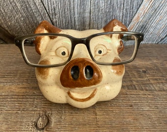 Vintage Glasses Holder Stand Glasses Pig for Nightstand Night time Glasses hub Eyeglasses Stand Gift for Friend Grandma Mothers Day Fathers