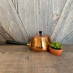 Vintage Solid Copper Pot Made in Japan. Fondue Pot melting pan with lid and handle. Small Copper Saucepan Ellathesella