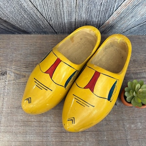 Vintage Wooden Shoes {Dutch Wooden Clogs Painted Wood} Tulip Time Holland Souvenir Womens, Home Decor, Pair of Shoes, Dutch
