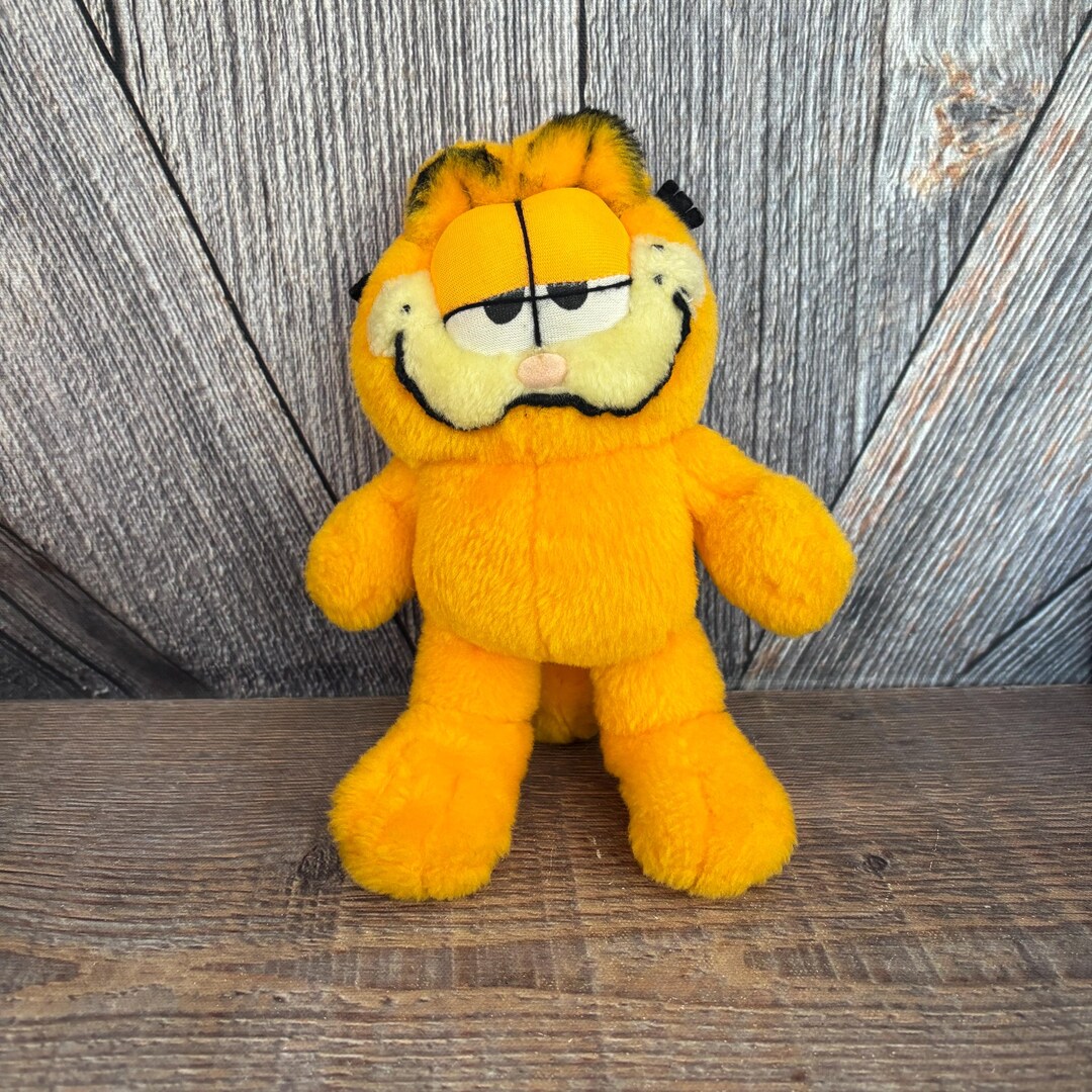 Vintage 1981 Dakin Garfield Plush, Comic Book Cat, [united Feature