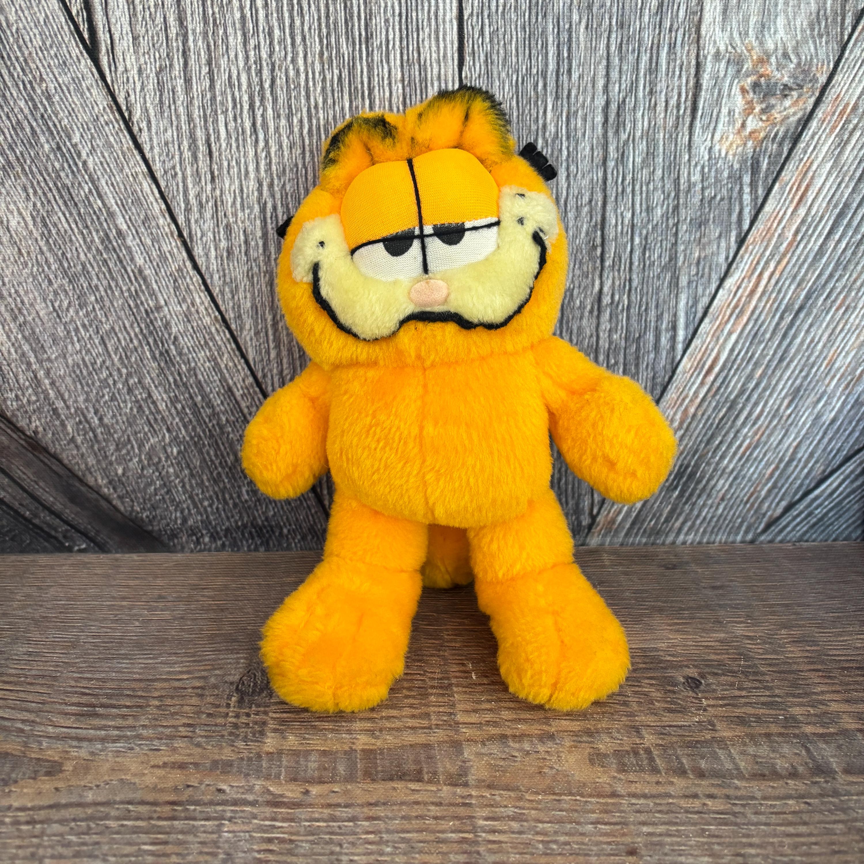 Vintage 1981 Dakin Garfield Plush, Comic Book Cat, [united Feature