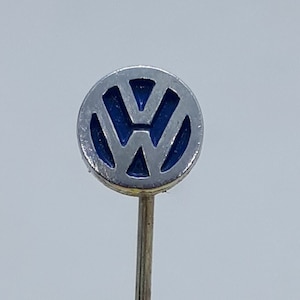 VW Volkswagen Logo ,Germany old vintage pin, badge, lapel, small badge, very rarre pin !