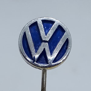 VW Volkswagen Logo ,Germany old vintage pin, badge, lapel, very rarre model !