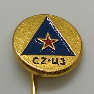 Communism red star hammer pin ! ORA Youth labour action Bratstvo Jedinstvo 1962