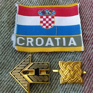 Croatia army - HV, Croatian armed forces, metal collar badge + vintage patch !