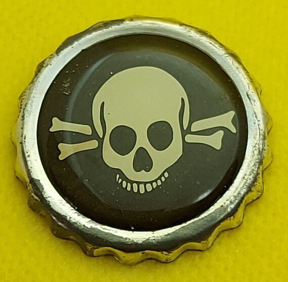 punk badge Bottle Caps ! punk pin PUNK corpse head