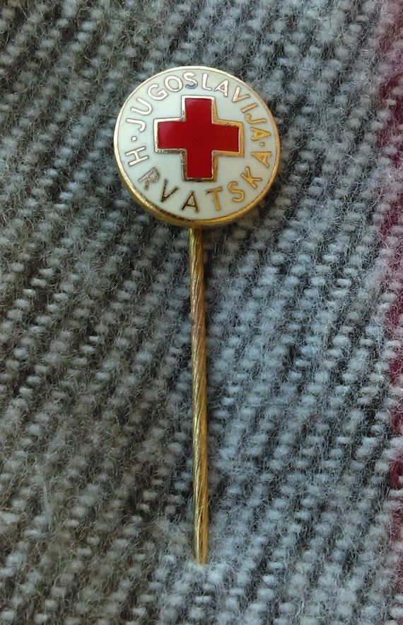 Red Cross Yugoslavia Croatia Vintage Pin