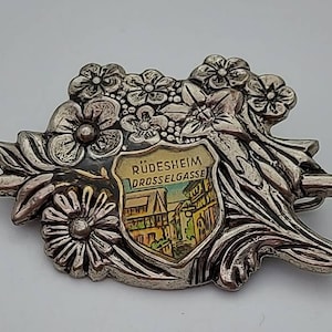 Rüdesheim Drosselgasse Ice ax, mountaineering climbing vintage pin, badge, lapel