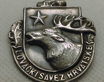 ARCHERY / SHOOTING, Hunter Jager - hunting federation of Croatia vintage badge !