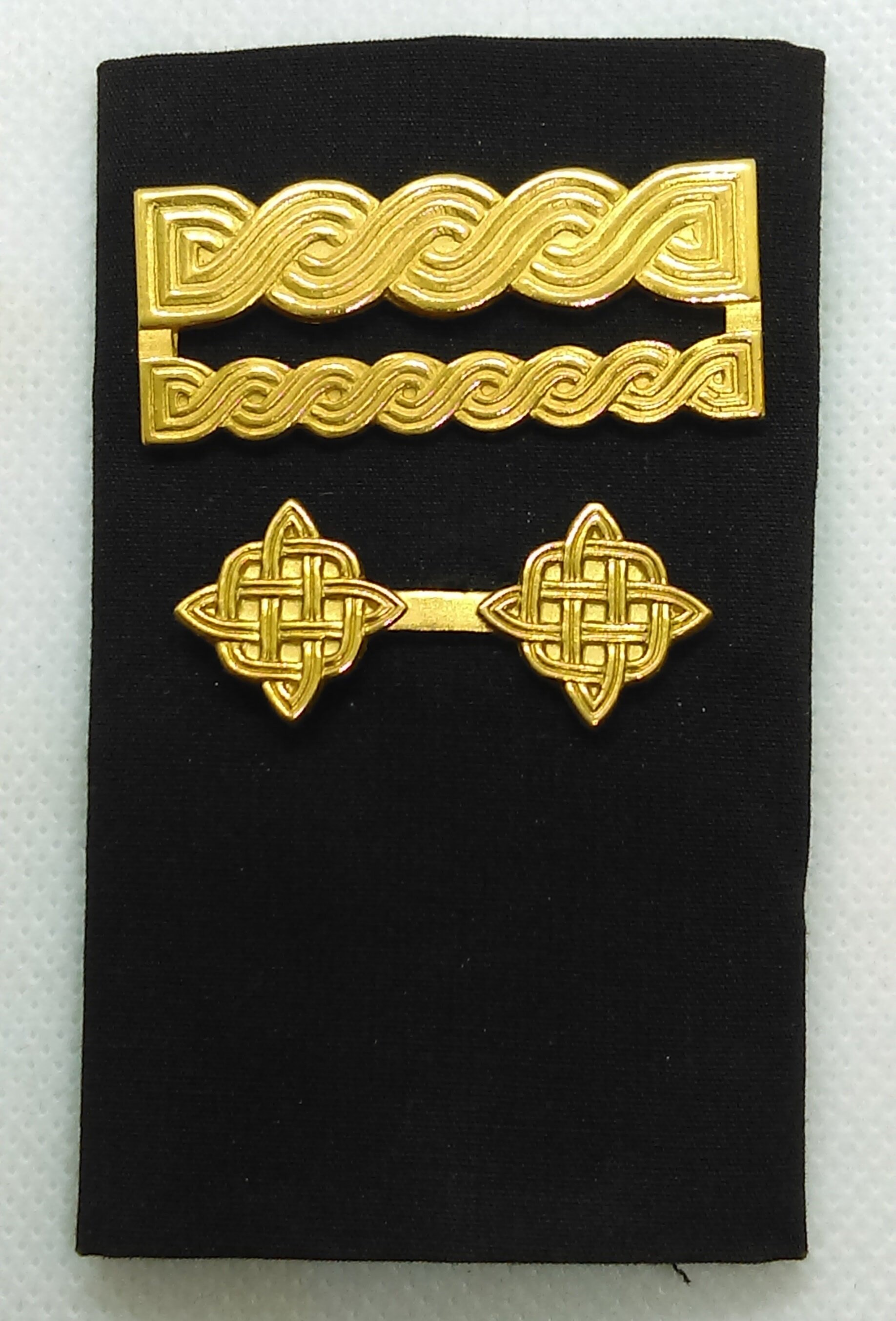 Croatian Army HV, metal badge Forces Ranks Lt. COLONEL - Pukovnik - Ikom Zagreb !