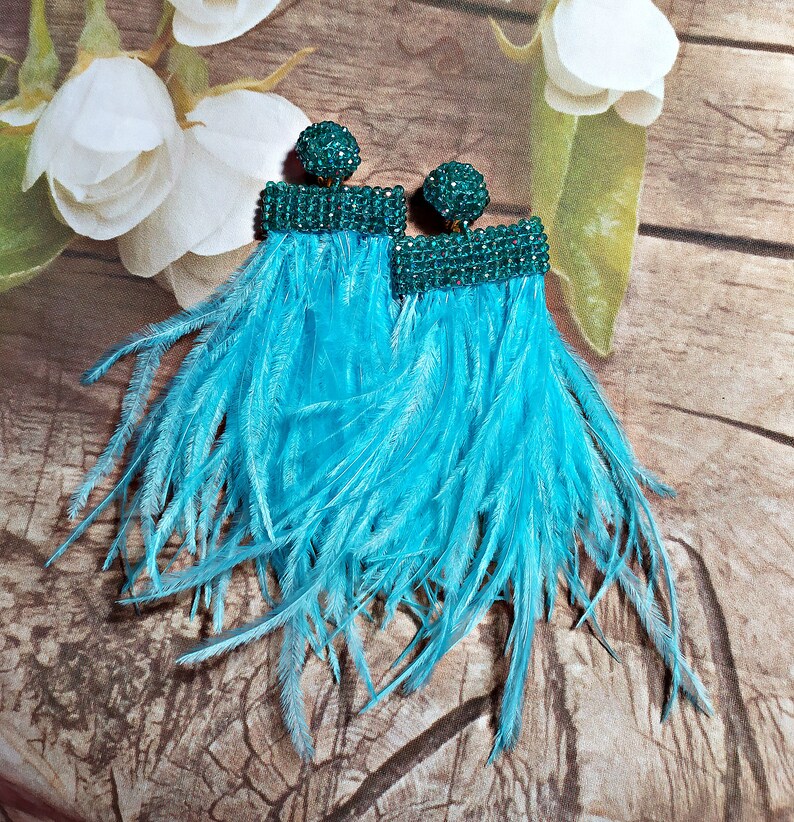 Emerald green color tassel feathers and crystals clipsWaterfall Tassel Earrings Oscar de La Renta earrings statement earringslong tassel