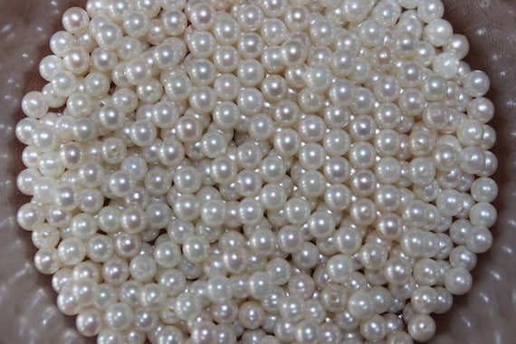 4.5mm AKOYA WHITE PEARLS - New - Excellent Qualit… - image 1