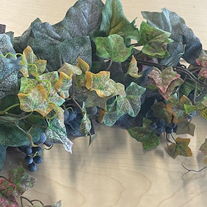 ARTIFICIAL Frosted Grape Bush 155 Leaves 50 Berries ARTIFICIAL