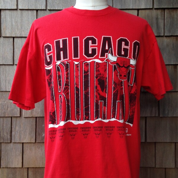 90s vintage Chicago Bulls T shirt / XL / big logo / NBA