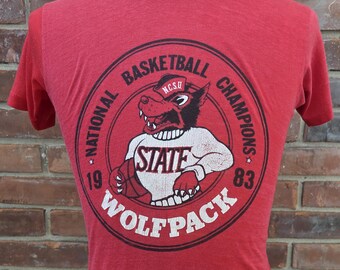 vintage 1983 NC State Wolfpack National Champions T shirt / Small / North Carolina St NCAA basketball champs