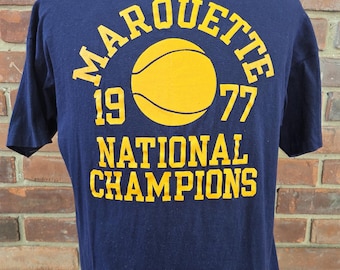 rare vintage 1977 Marquette Warriors National Champions T shirt / Large / NCAA University basketball champs