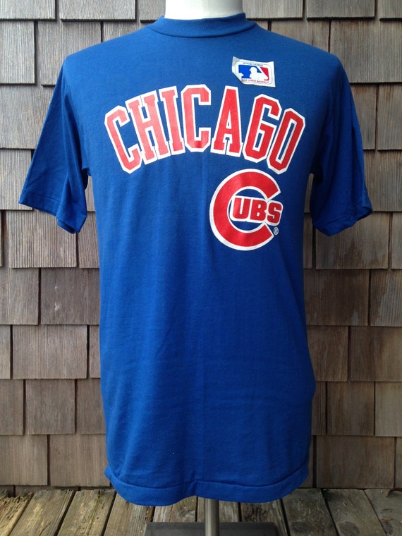 old cubs shirt