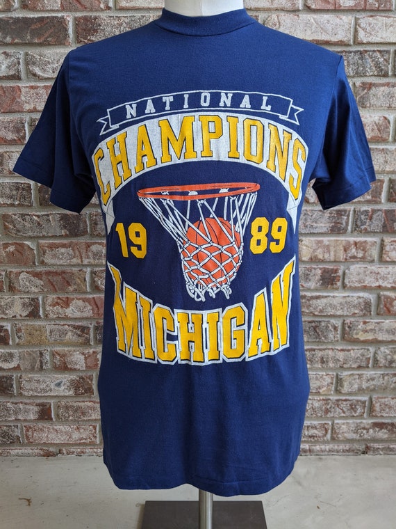 MICHIGAN WOLVERINES Basketball - 1989 NCAA Champions T-Shirt