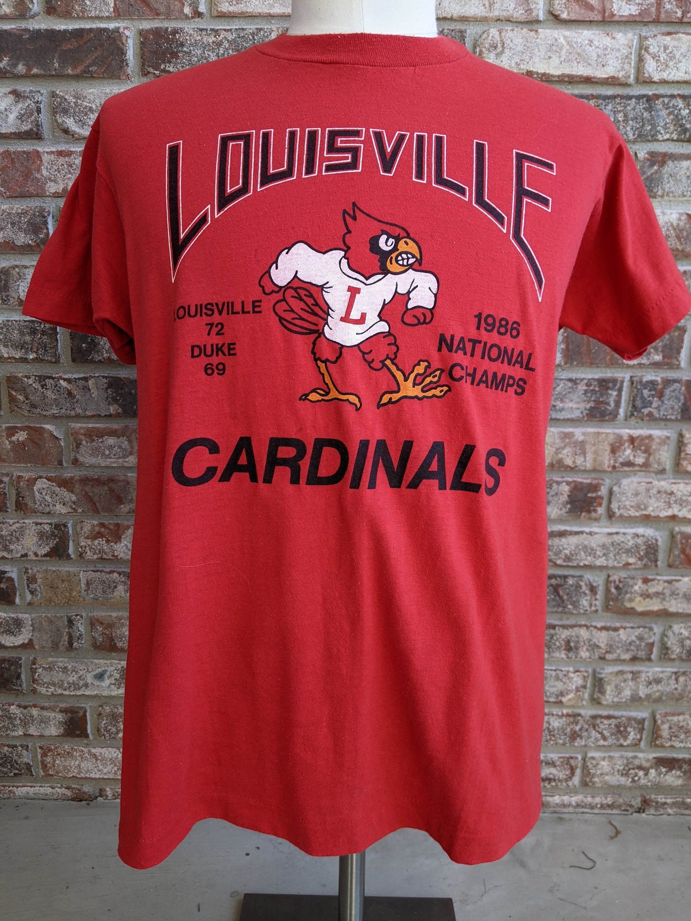 Vintage Louisville Cardinals 1986 National Champs T Shirt, Medium