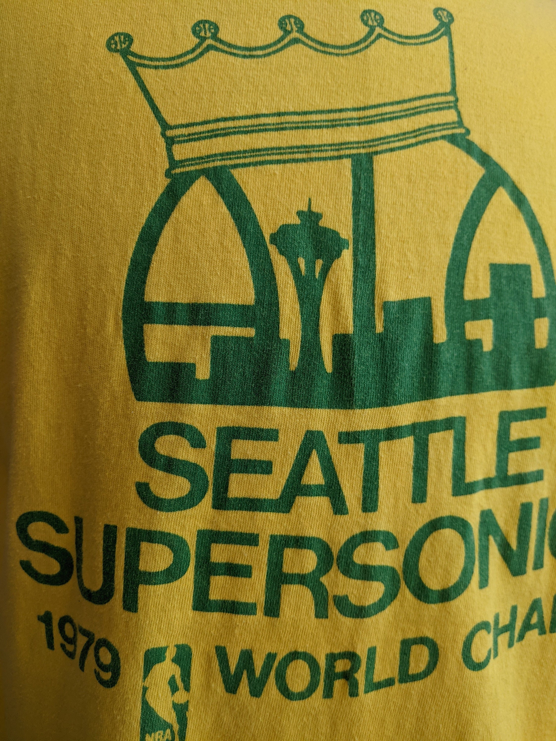 Vintage Seattle Supersonics 1979 World Champs T Shirt / Medium -  Sweden