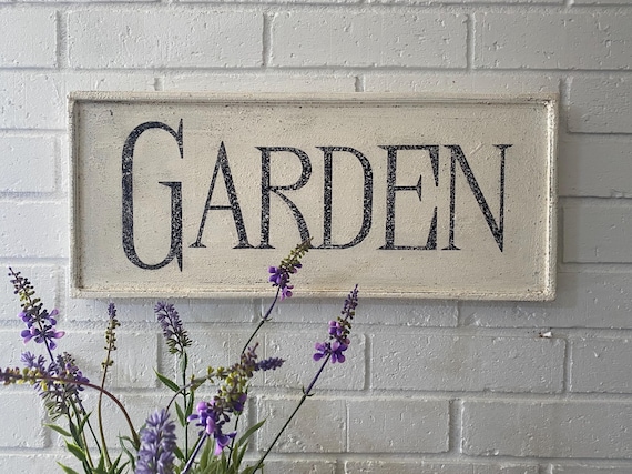 GARDEN SIGN / vintage style signs,hand made signs, hand painted signs, vintage garden/ garden decor/ wooden signs