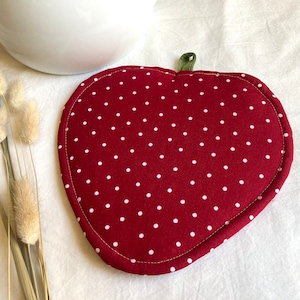 Strawberry Pot Holder or Trivet, Cottagecore Home and Kitchen Decor image 3