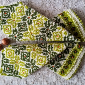 Wool hand knitted mittens, Nordic mittens, Latvian mittens, Norwegian mittens, Baltic mittens, Free shipping