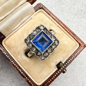 1920s 9ct Gold & Silver Blue Paste Ring
