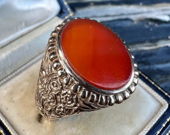 Heavy 9ct Gold Carnelian Signet Ring