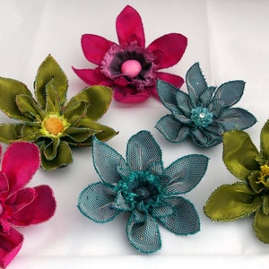 Large machine embroidered flowers, for hair or buttonholes. Textile bouttonieres or bouquets image 6