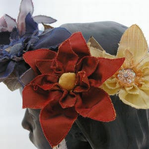 Large machine embroidered flowers, for hair or buttonholes. Textile bouttonieres or bouquets image 9