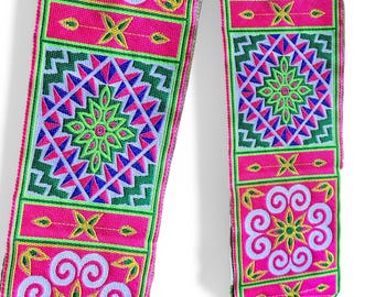 A125 | D39.99 | HmongStoles.com | Hmong Graduation Stole | Not lined | Machine Embroidered | Add PRINTED Name = 10.00 | Hmongstoles