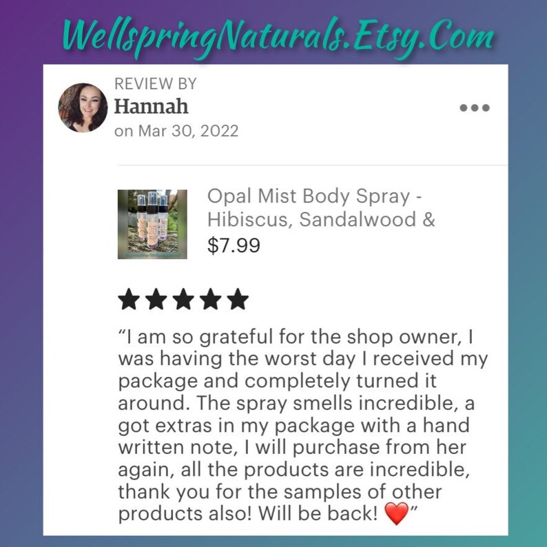 K&ouml;nnte beinhalten: Eine F&uuml;nf-Sterne-Bewertung f&uuml;r ein K&ouml;rperspray namens "Opal Mist Body Spray - Hibiscus, Sandalwood &" f&uuml;r 7,99 &euro;. Die Bewertung lautet: "Ich bin so dankbar f&uuml;r die Shop-Besitzerin, ich hatte einen wirklich schlechten Tag, als ich mein Paket erhielt, und es hat mich komplett umgehauen. Das Spray riecht unglaublich gut, ich habe Extras in meinem Paket mit einer handgeschriebenen Notiz erhalten, ich werde wieder bei ihr kaufen, alle Produkte sind unglaublich, danke f&uuml;r die Proben anderer Produkte auch! Ich werde wiederkommen!"