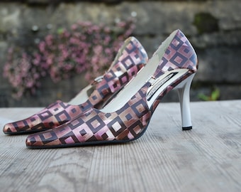 Vintage Pointed Leather ‘J & Elisabeth For Analpa’ Stiletto Pumps. Diamante Buckle Detail. 1990s. UK 4/ EU 37/ US 6.5. Mint Condition