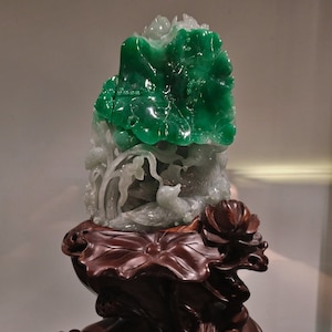 High Quality Jadeite Carving Duck Lotus Vintage